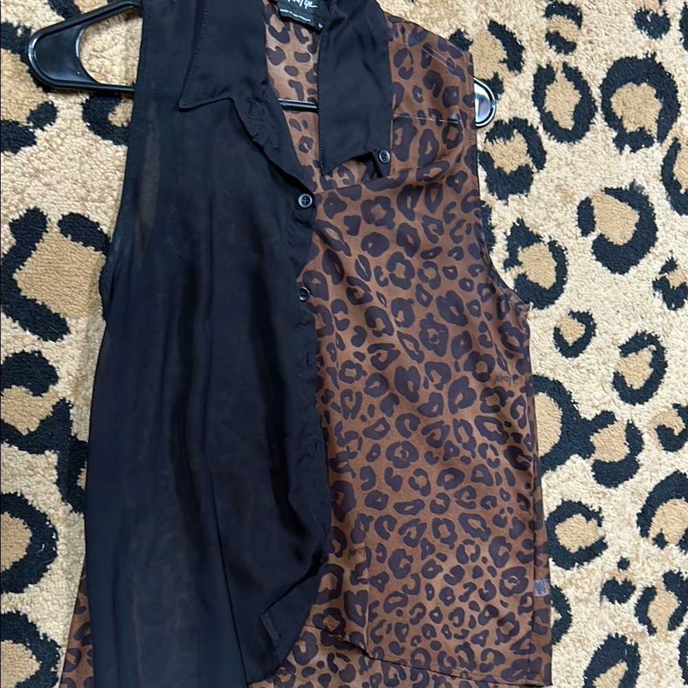 Nasty Gal Leopard Print Sleeveless Blouse